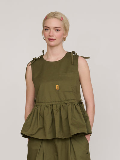 Collection-women-landing, collection-women-new-in-1, collection-womens-tops, model:Emmie wears size S and is 5’6”