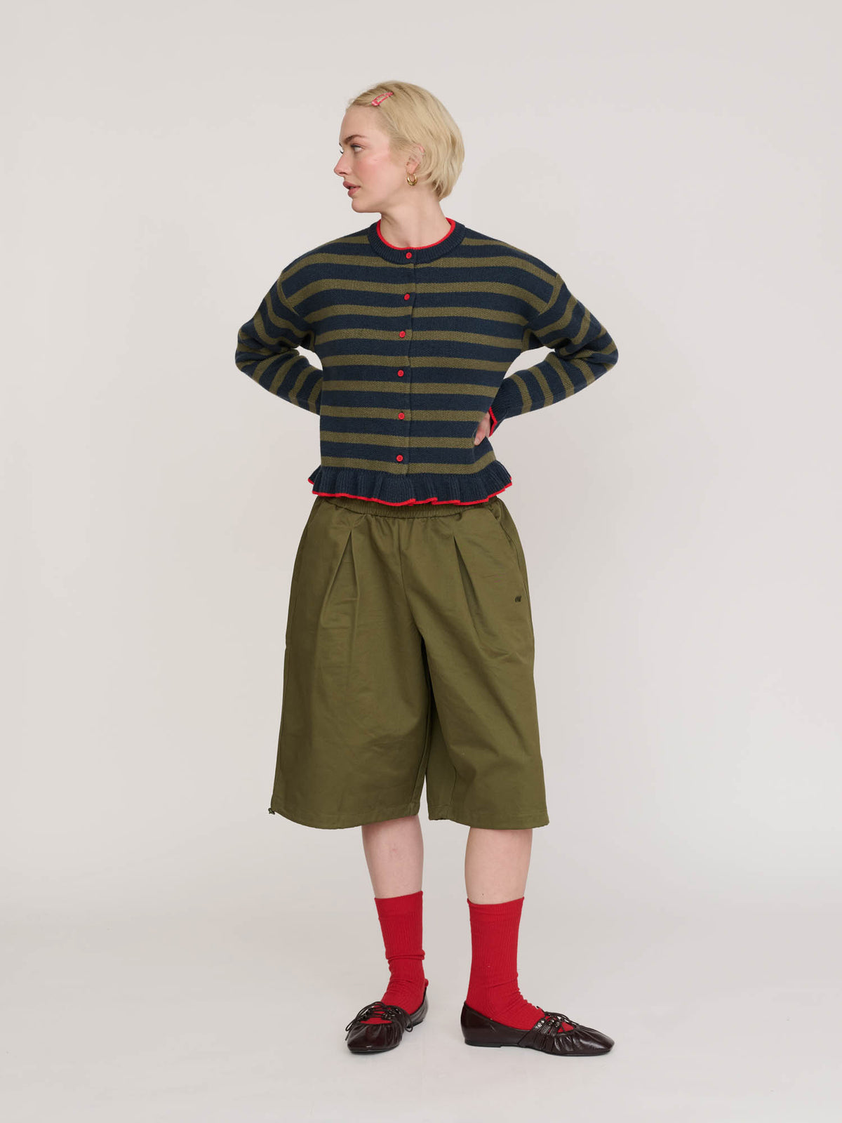 collection-womens-jumpers, model:Emmie wears size S and is 5’6”