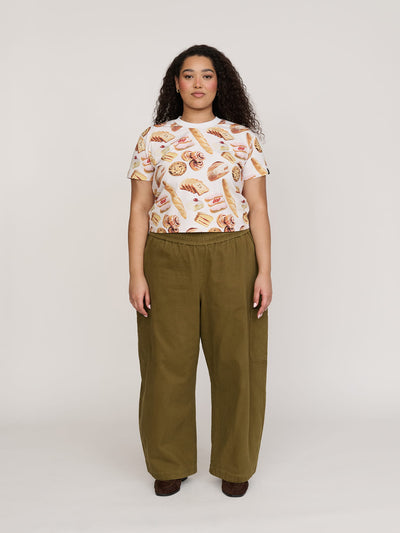 model:Zaynab wears size XXL and is 5’8”