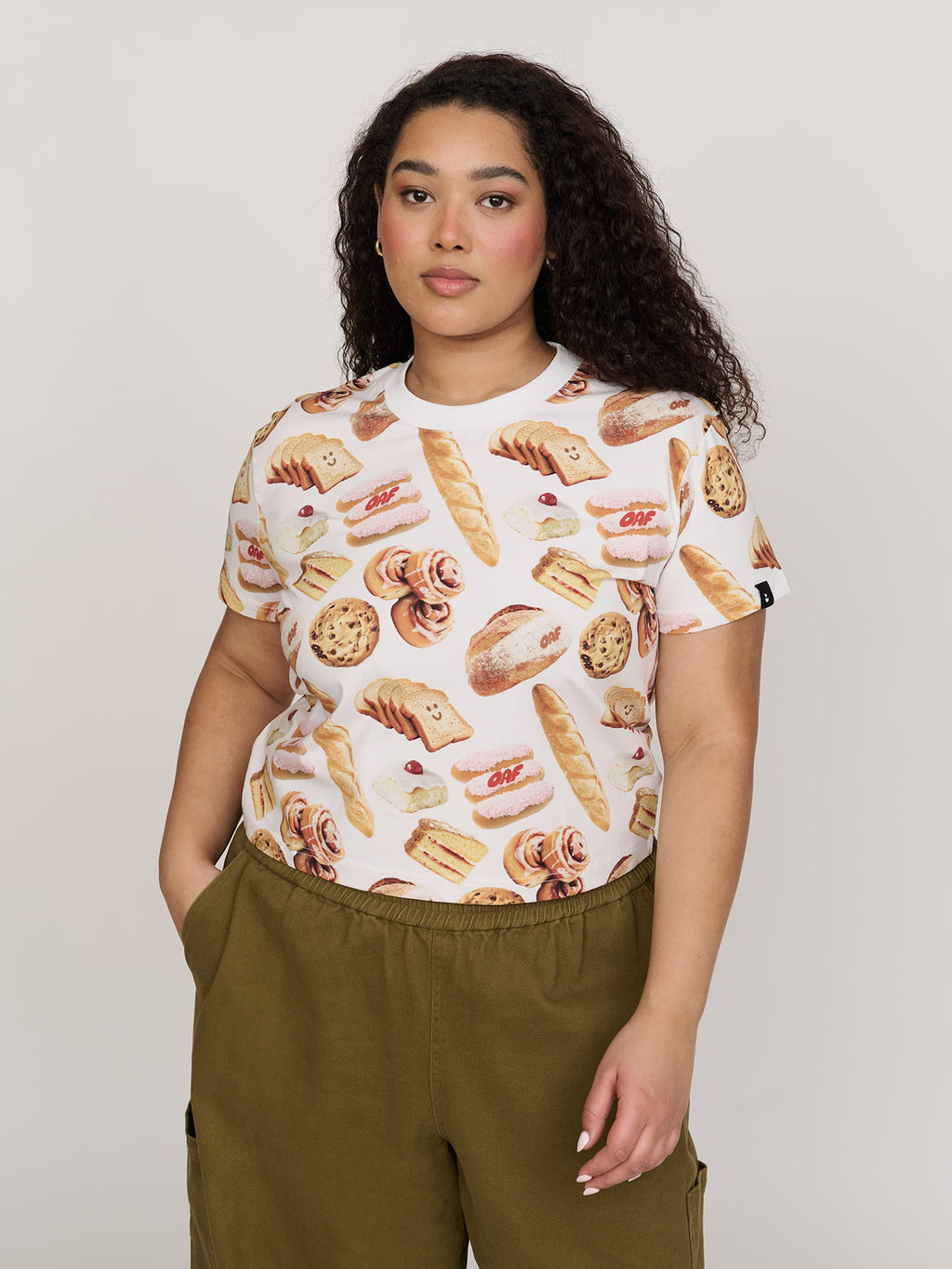 collection-curve, model:Zaynab wears size XXL and is 5’8”