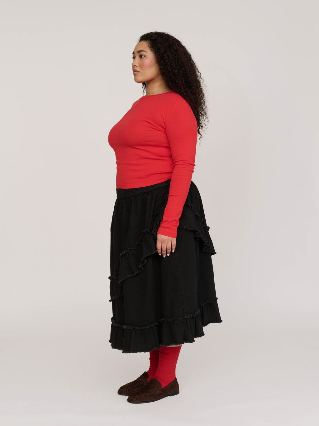 model:Zaynab wears size XXL and is 5’8”