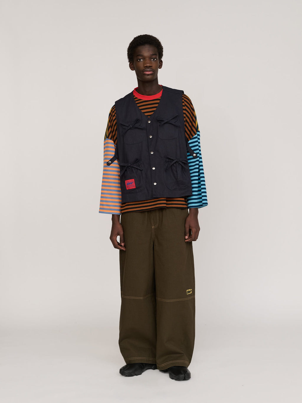 model:Elhadj wears size L and is 6’1”