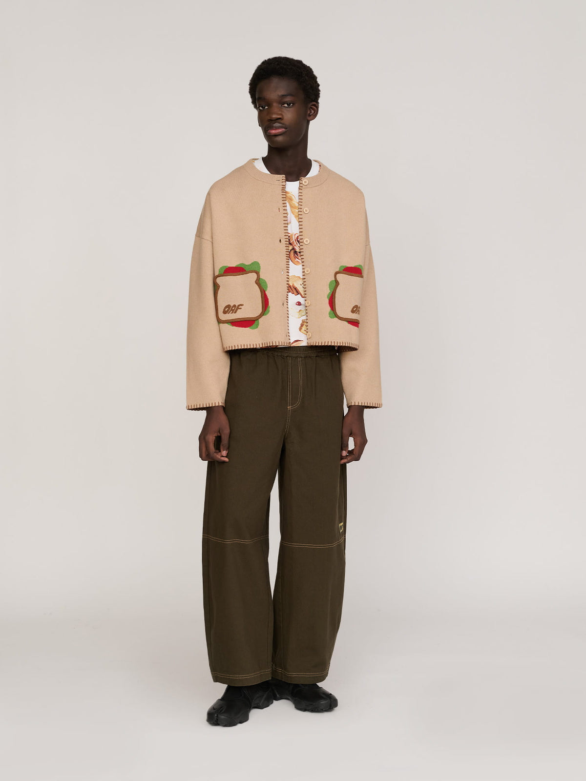 model:Elhadj wears size L and is 6’1”
