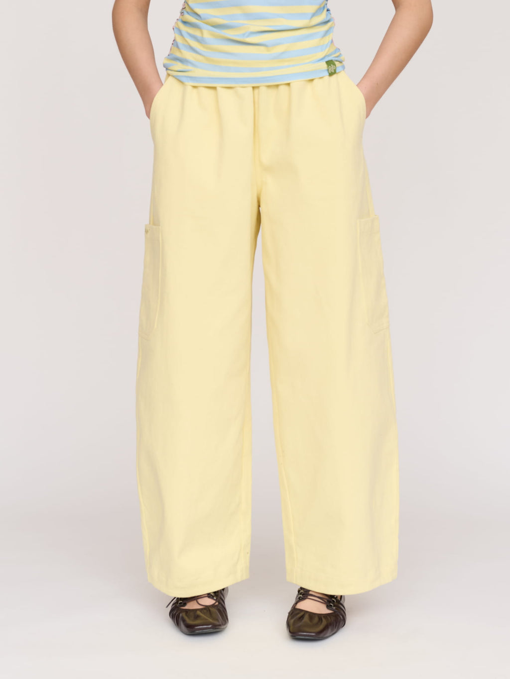 Collection-women-landing, collection-women-new-in-1, collection-womens-trousers, collection-bottoms, model:Azul wears size S and is 5’8”