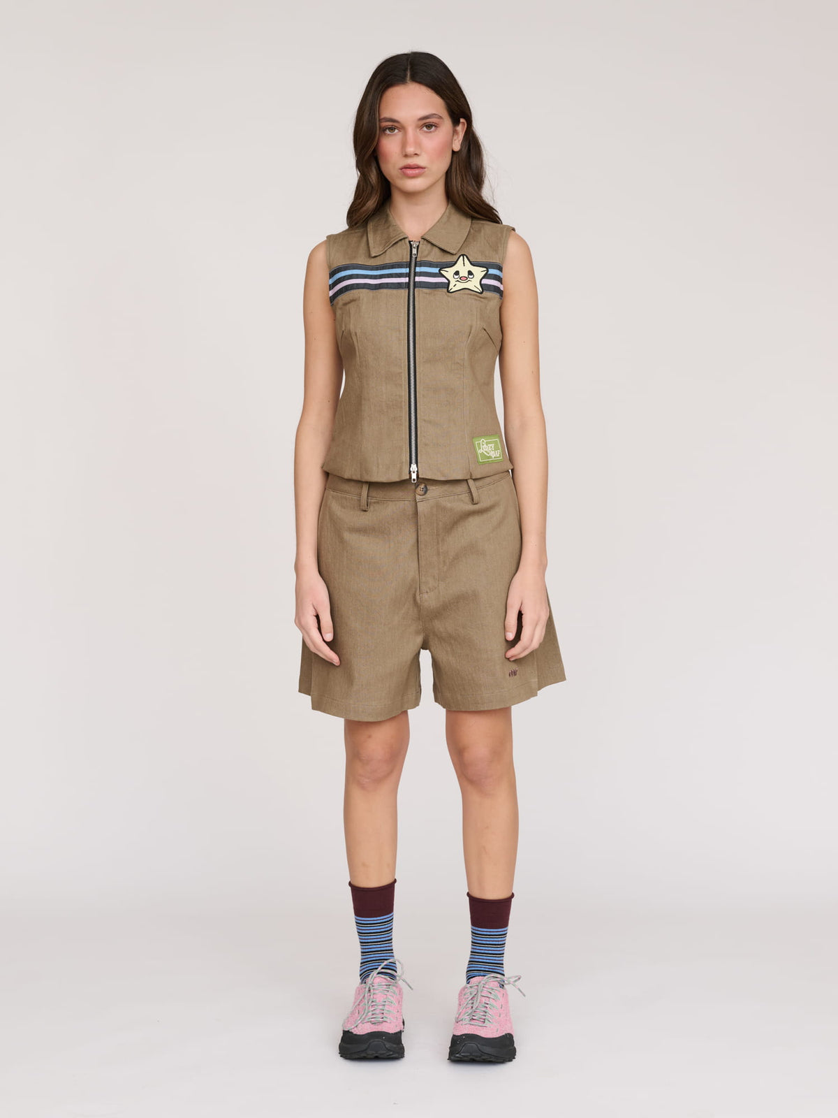 model:Azul wears size W26 and is 5’8”