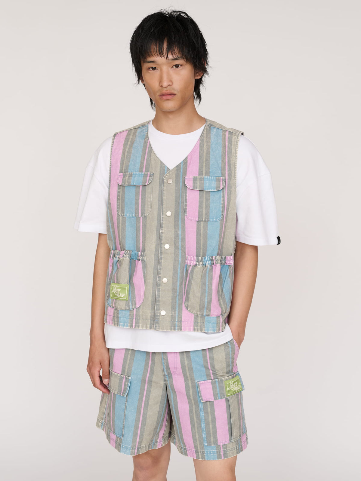 model:Quinuo wears size 26 and is 6’0”