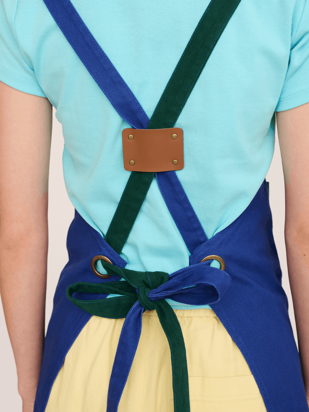 Do It Tomorrow Apron - Shipping From 04/08