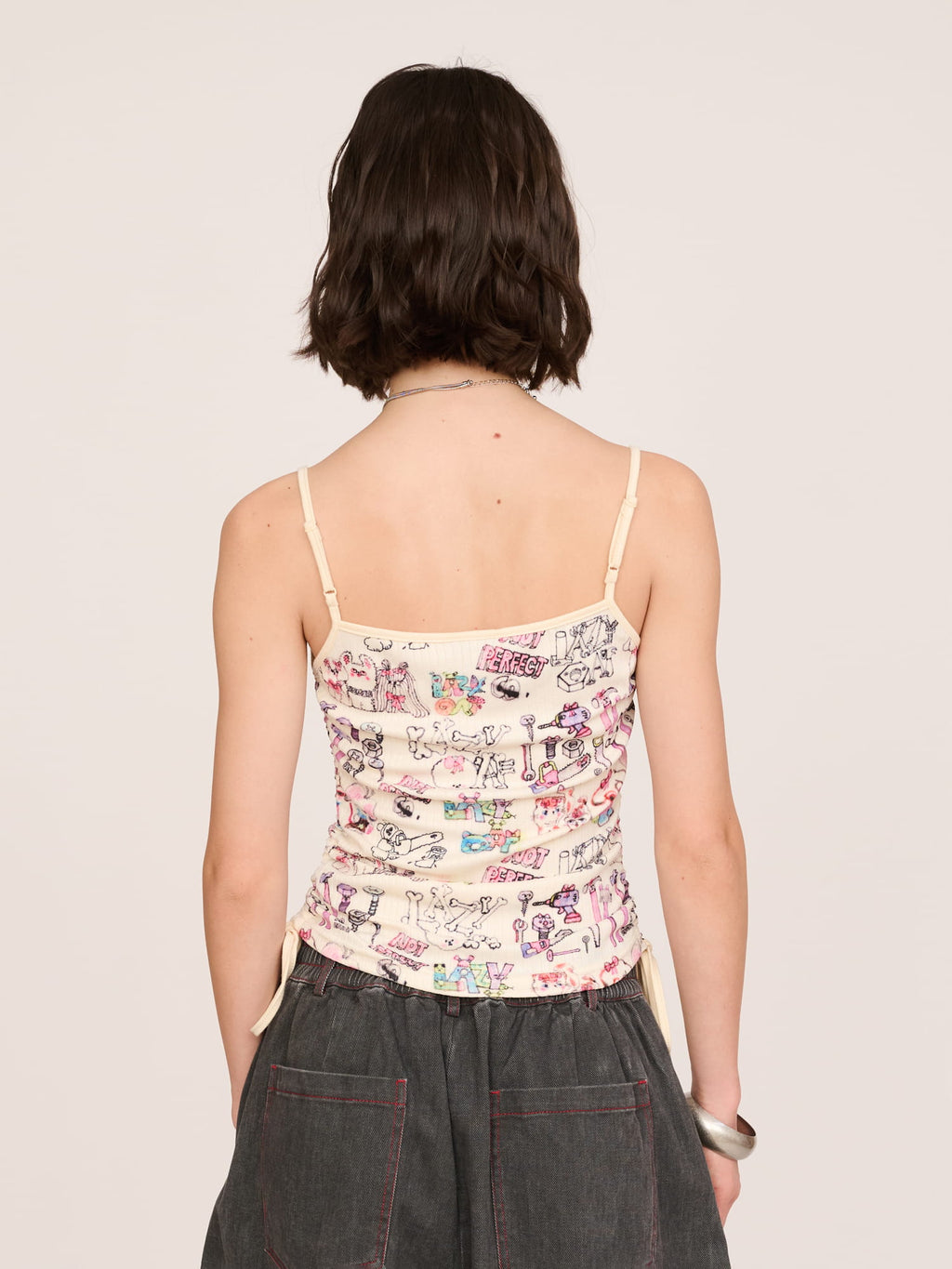 model:Jess wears size S and is 5’7”