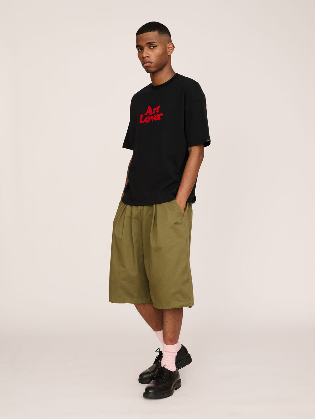 model:Paris wears size L and is 6’2”
