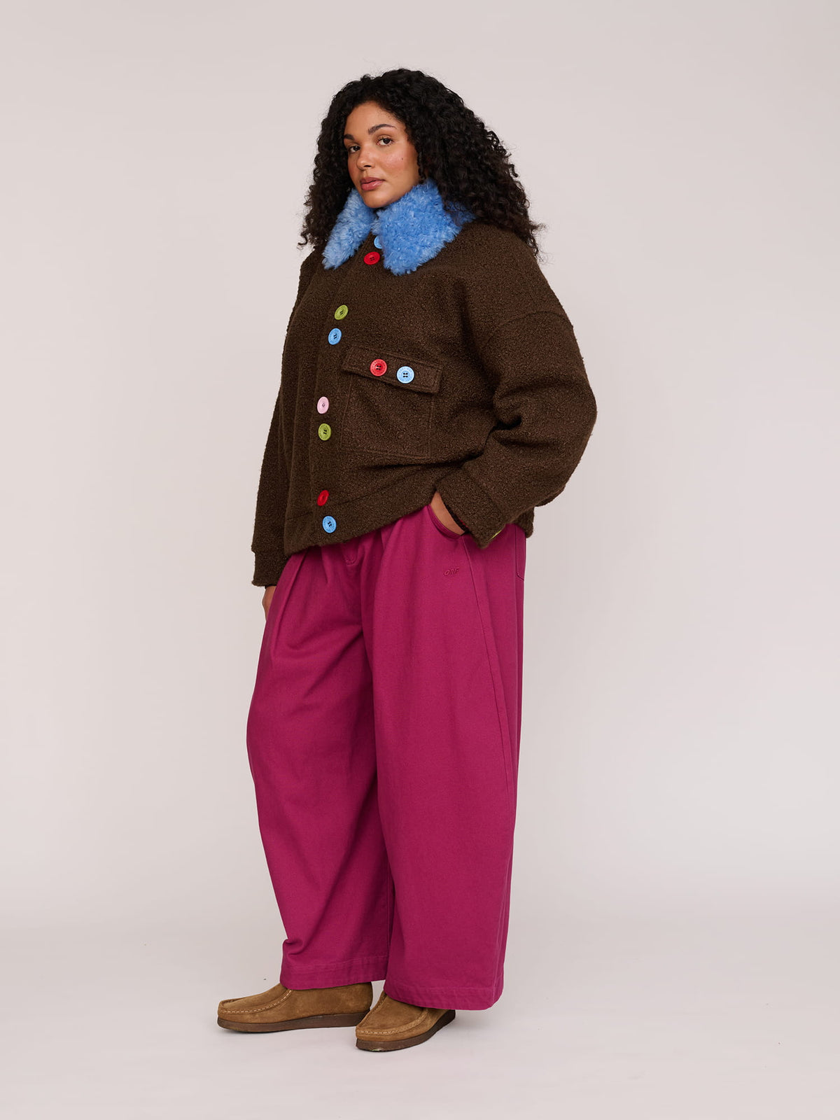 model:Elena wears size XXL and is 5’10”