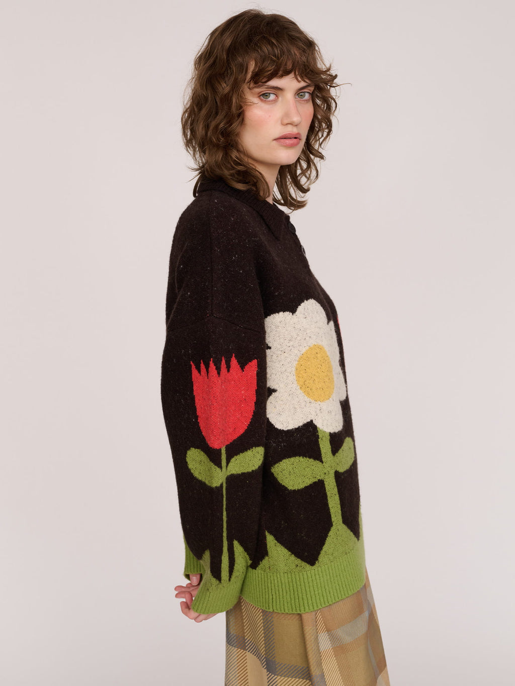 model:Ines wears size S and is 5’8”