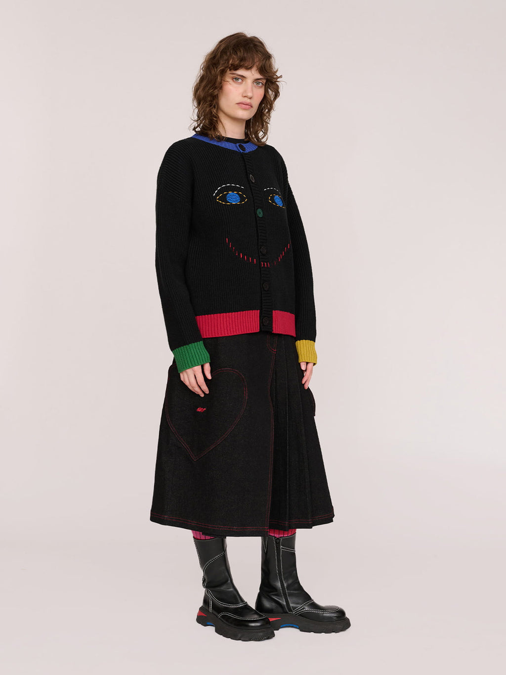 model:Ines wears size S and is 5’8”