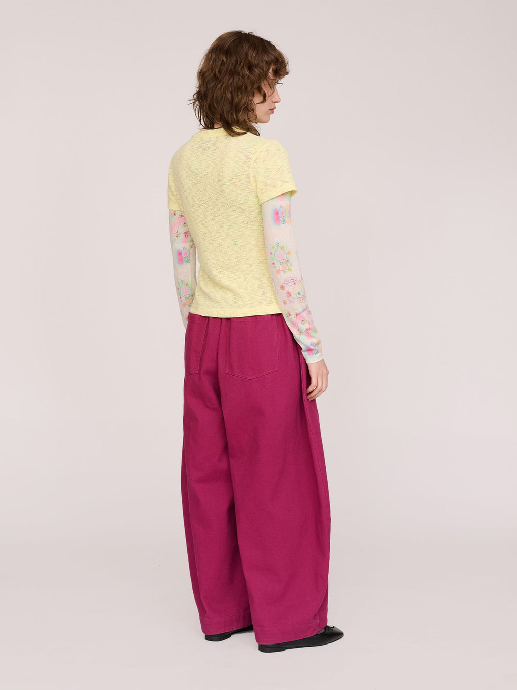 model:Ines wears size 8 and is 5’8”