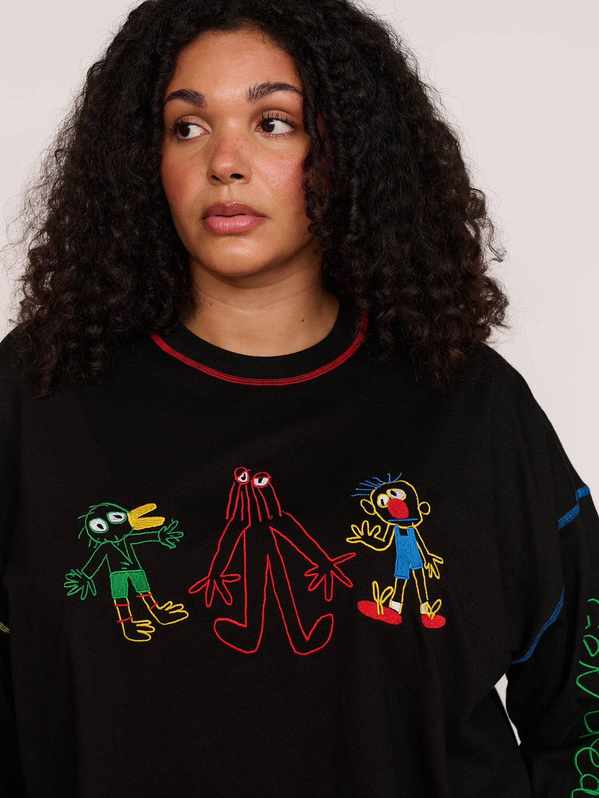 model:Elena wears size XXL and is 5’10”