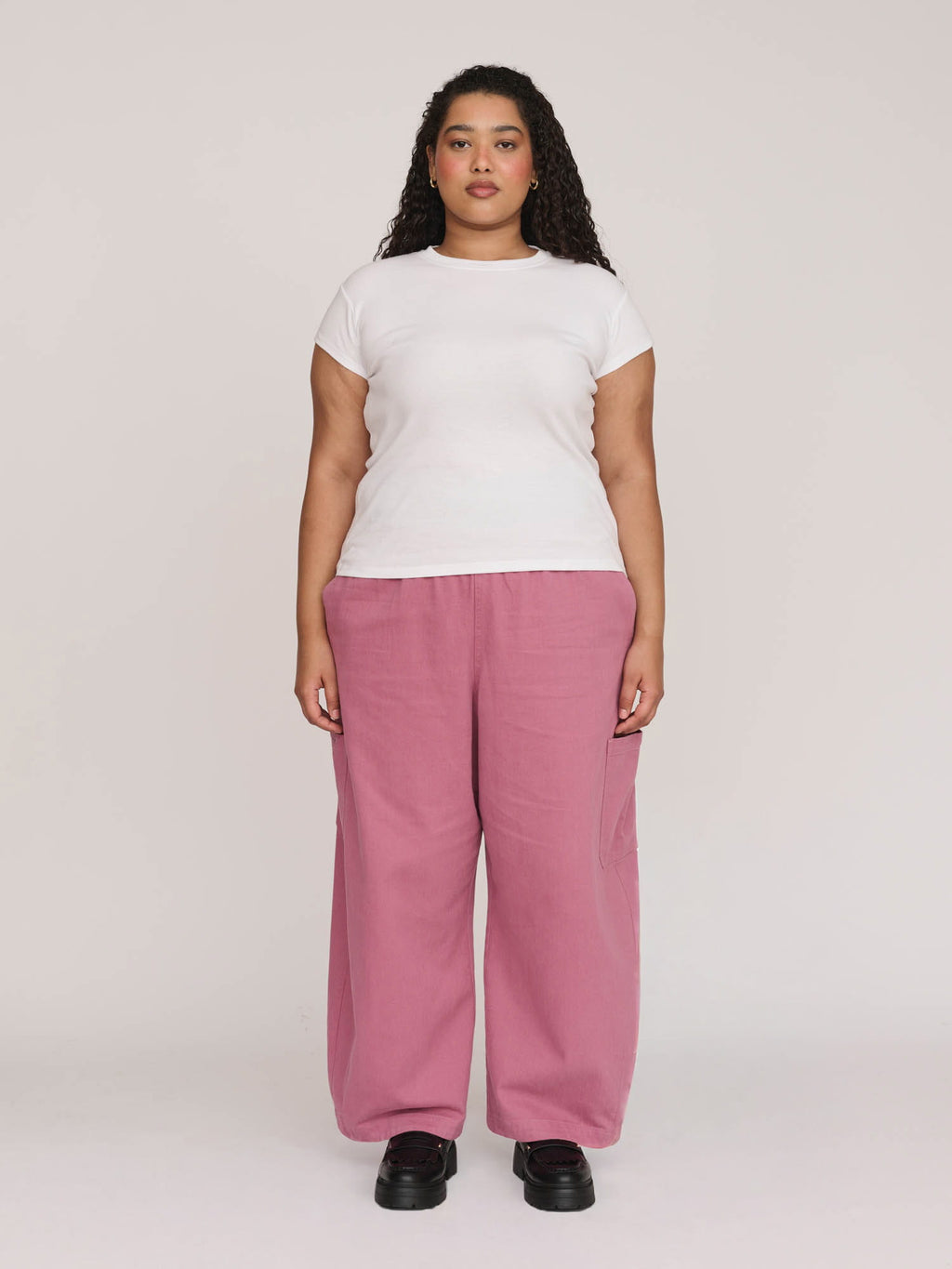 model:Zaynab wears size XXL and is 5’8”
