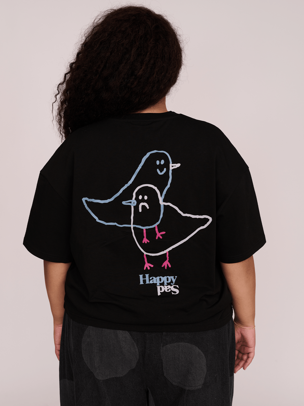 model:Zaynab wears size XXL and is 5’8”