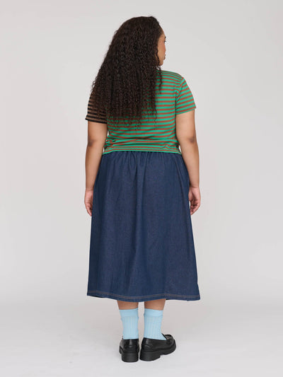 model:Zaynab wears size XXL and is 5’8”