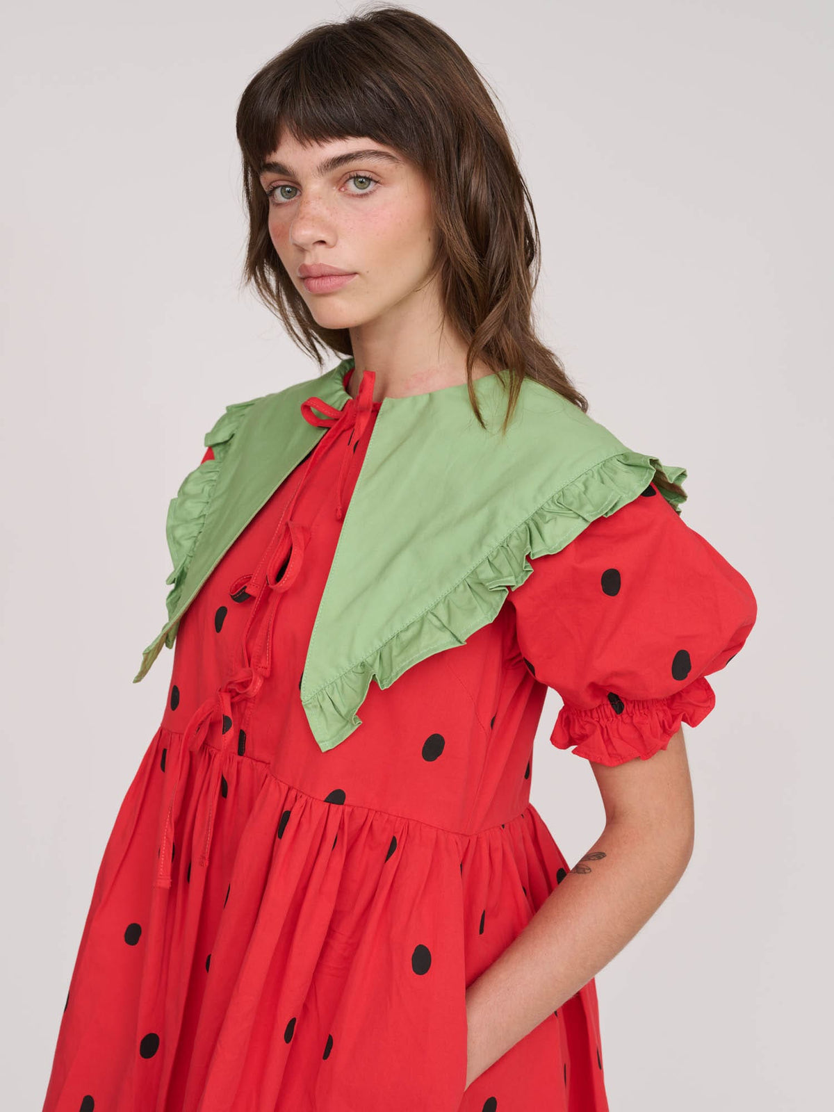 model:Molly wears size S and is 5’ 7”