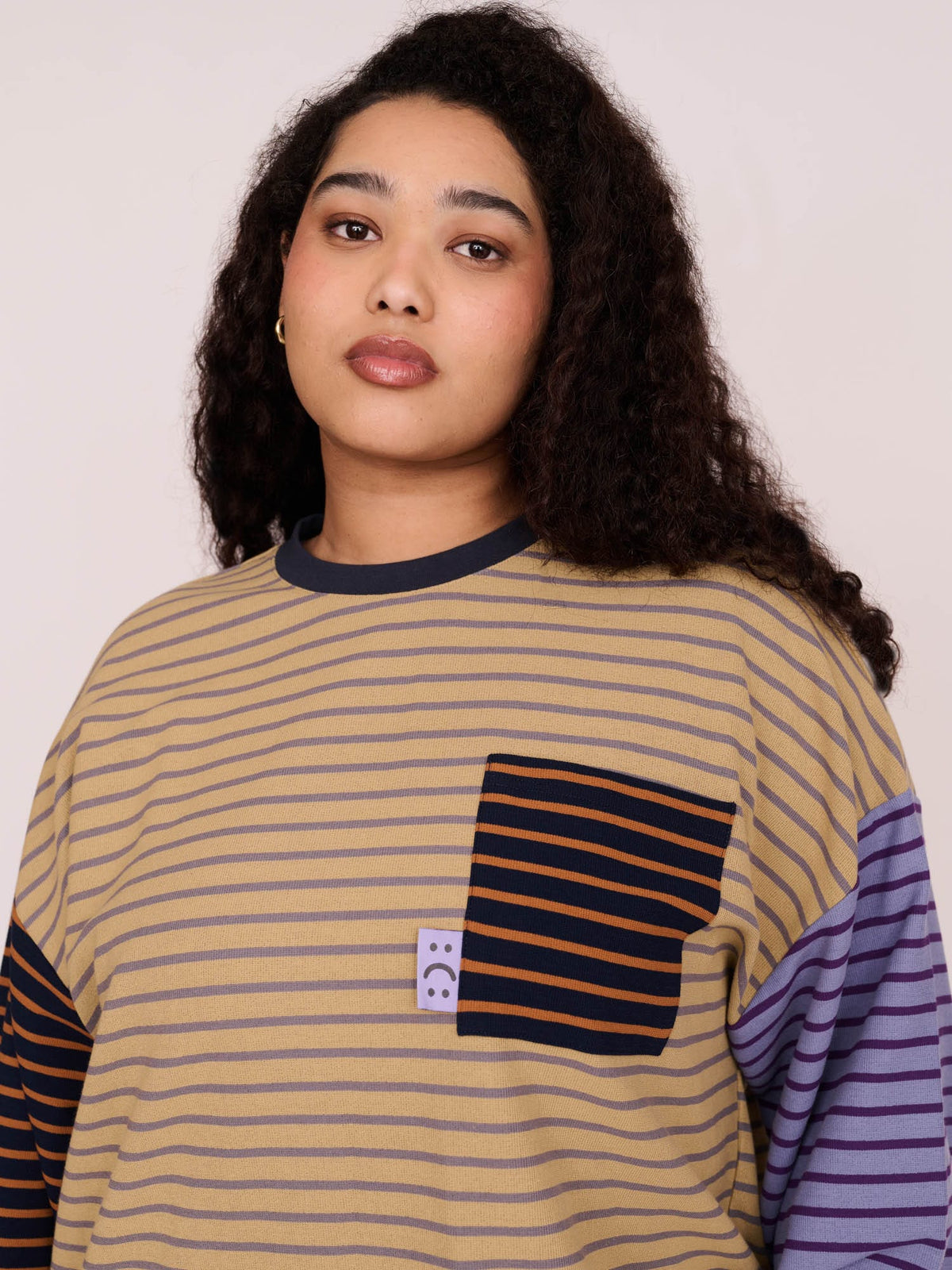 model:Zaynab wears size XXL and is 5’8”
