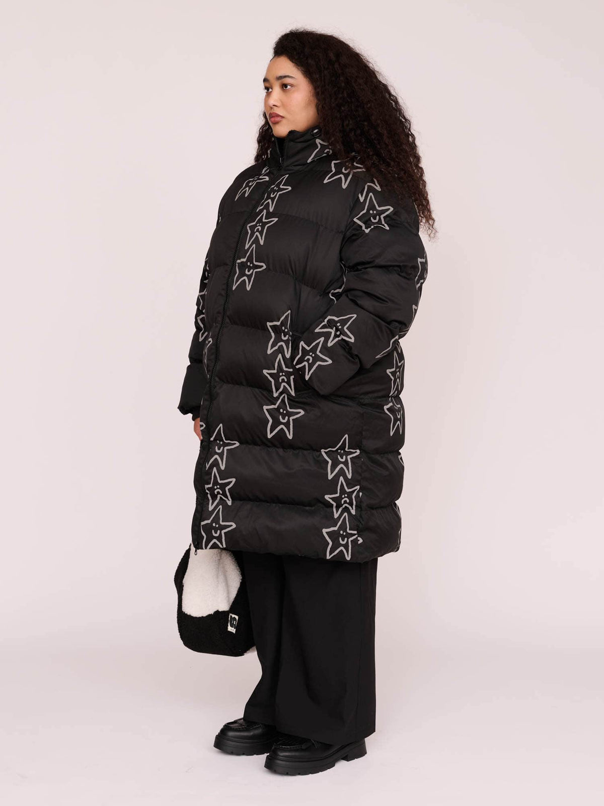 collection-curve, model:Zaynab wears size XXL and is 5’8”