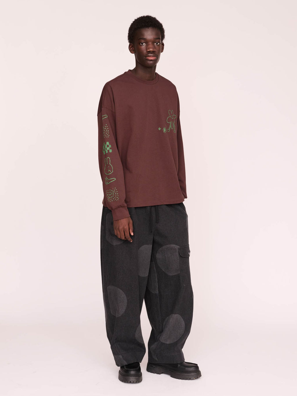 model:Elhadj wears size L and is 6’1”