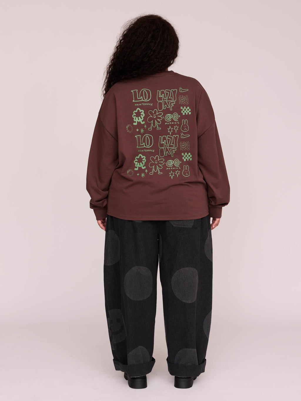 model:Zaynab wears size XXL and is 5’8”