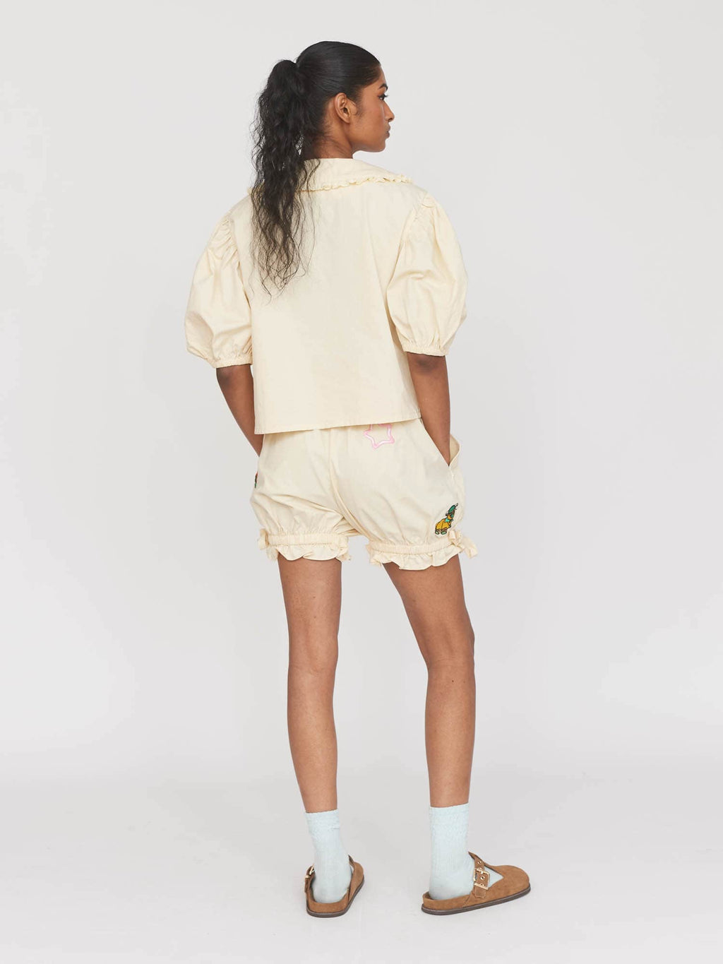 model:Kerethika wears size S and is 5’ 7”