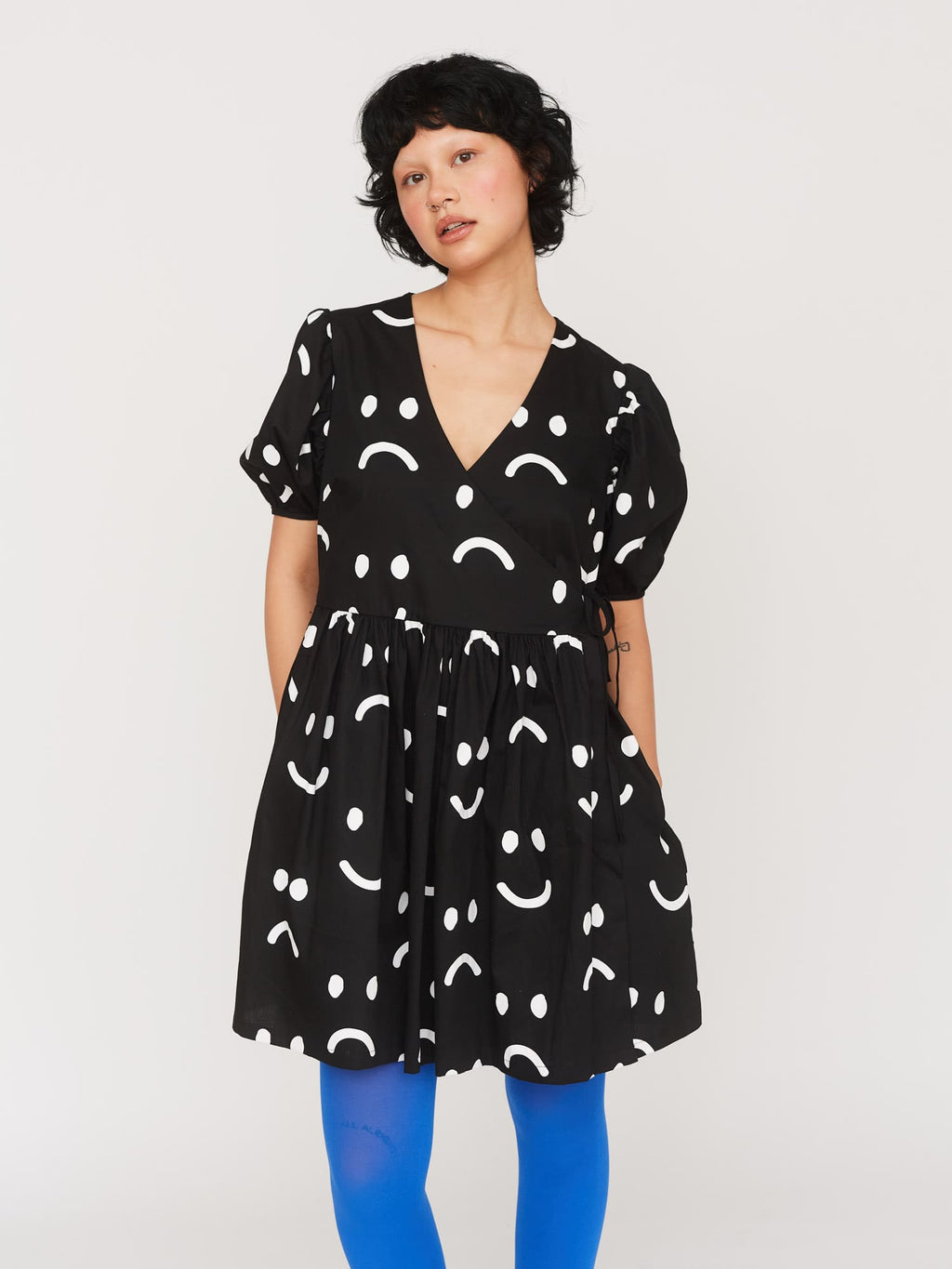 sad eyes lyrics mini dresses Mini Dresses - Sad Eyes | Lyrics