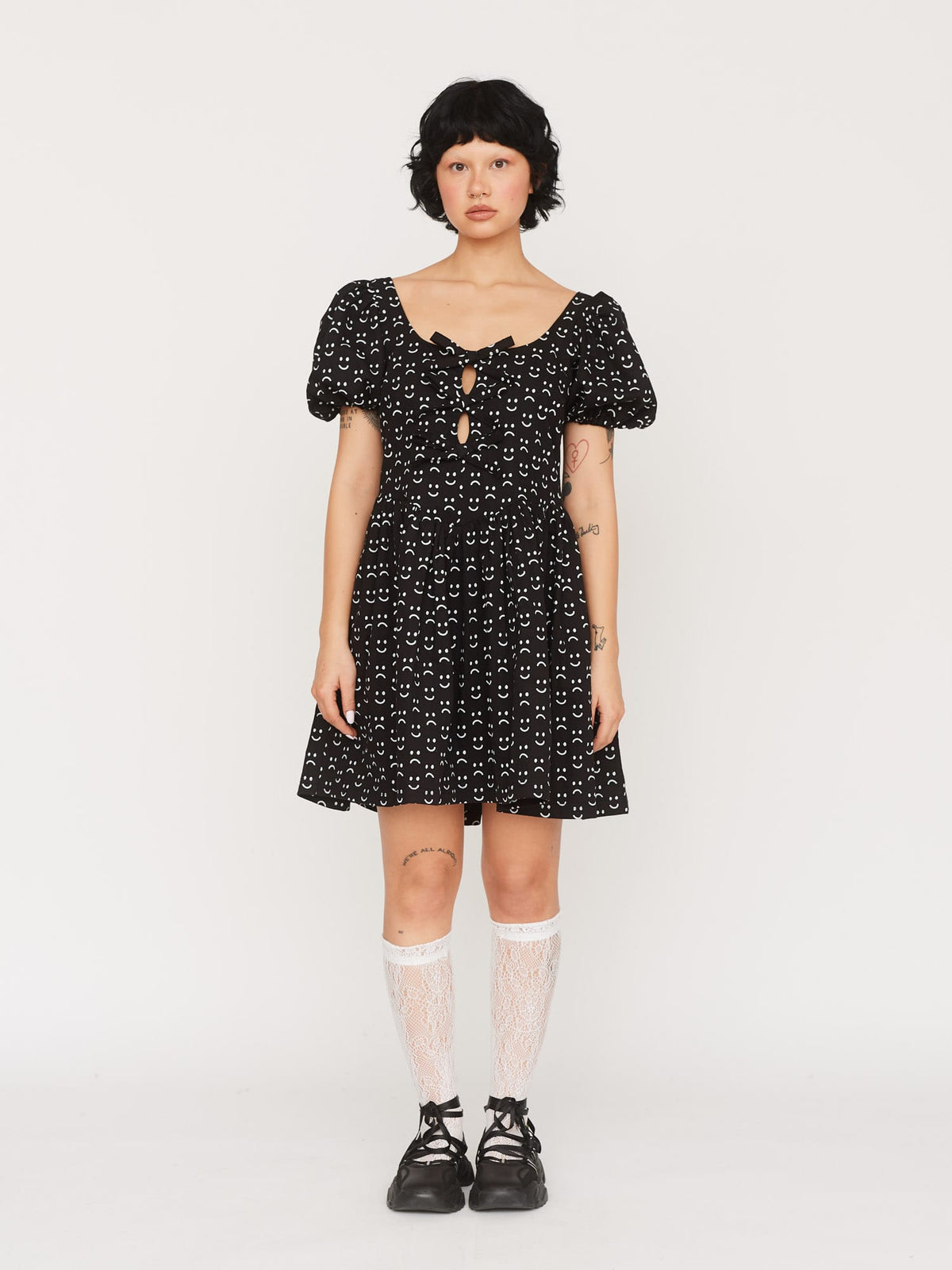Collection-women-landing, collection-women-new-in-1, Collection-women-dresses,model:Nakeisha wears size 8 and is 5’8”