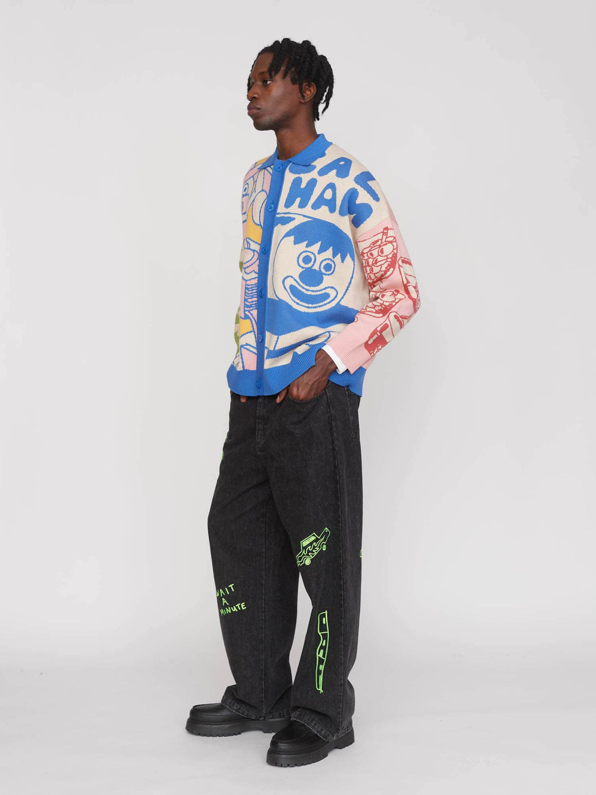 model:Jason wears size L and is 6’2”, 