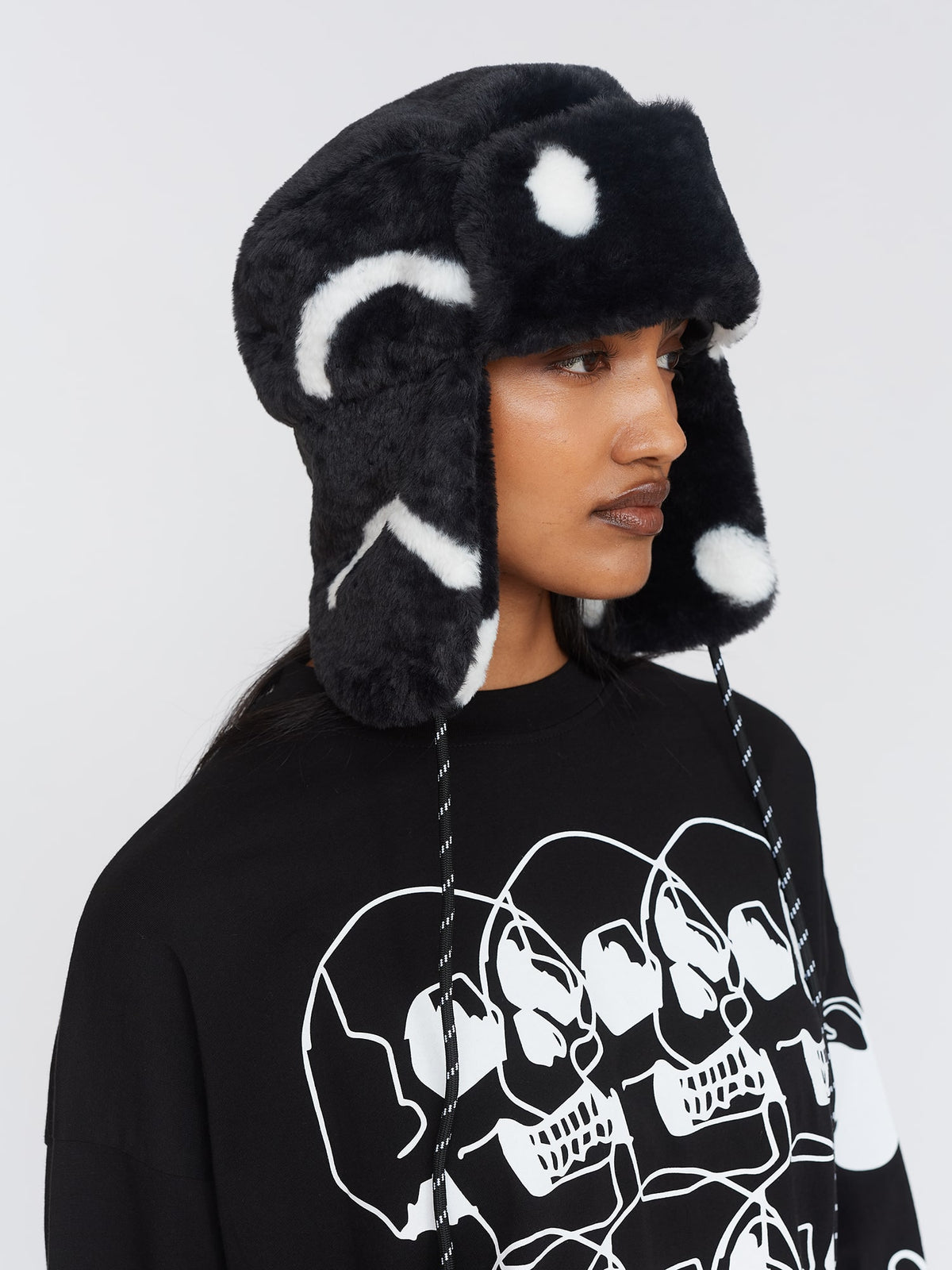 LO_AW24_HAPPY_SAD_FAUX_FUR_TRA 