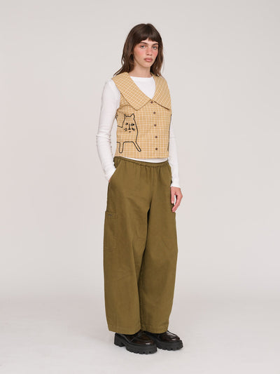  model: Molly wears size S and is 5’ 7”