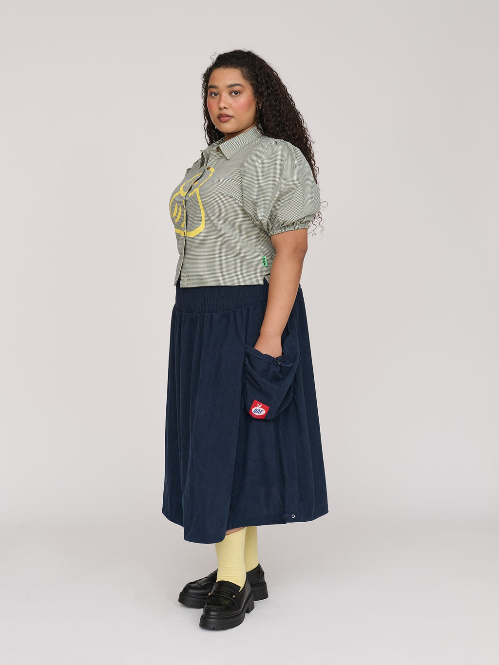 model:Zaynab wears size XXL and is 5’8”