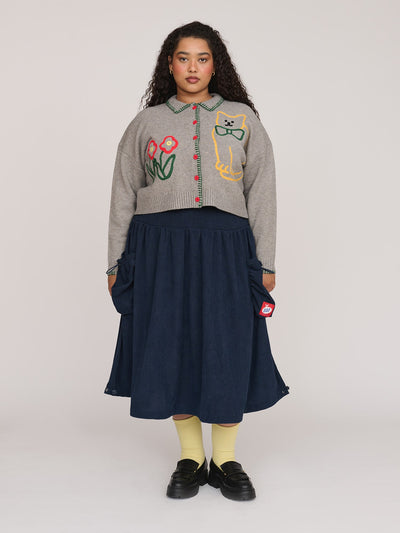 model:Zaynab wears size XXL and is 5’8”