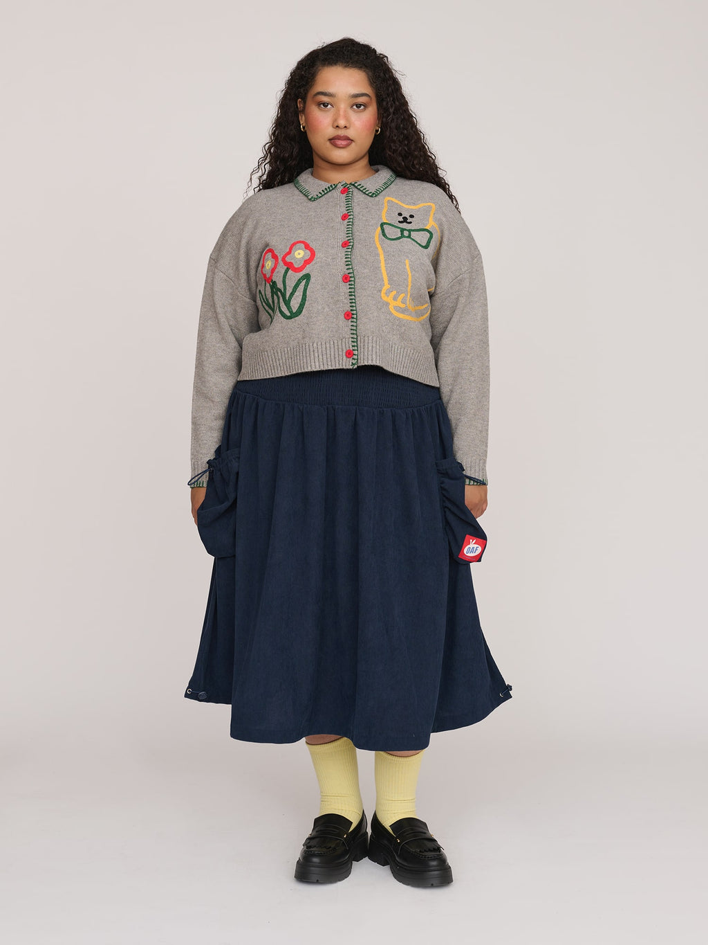 model:Zaynab wears size XXL and is 5’8”