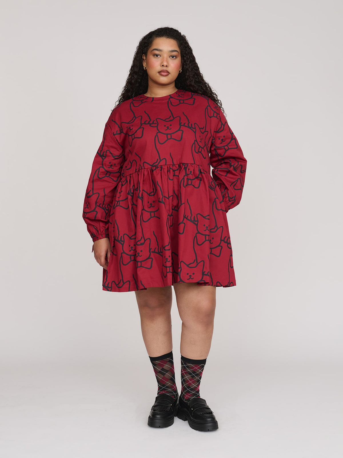 collection-curve, model:Zaynab wears size XXL and is 5’8”