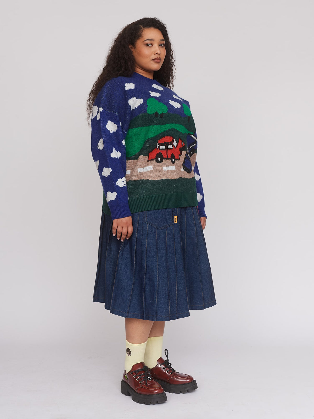 model:Zaynab wears size XXL and is 5’8”