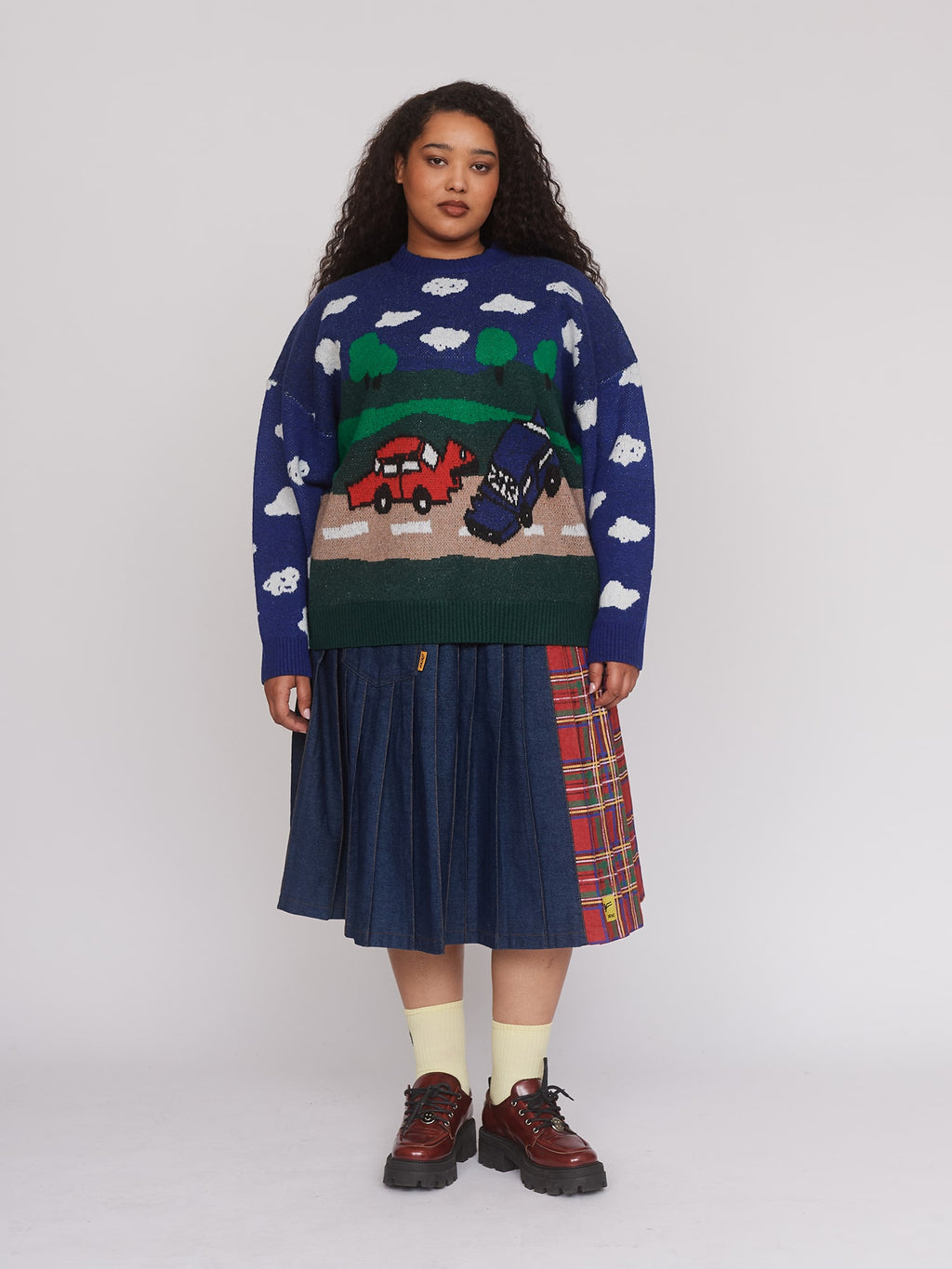 model:Zaynab wears size XXL and is 5’8”