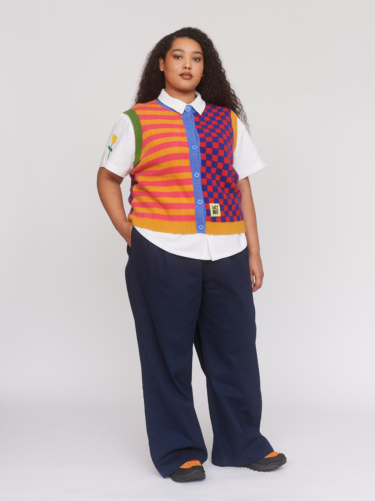 collection-curve, model:Zaynab wears size XXL and is 5’8”
