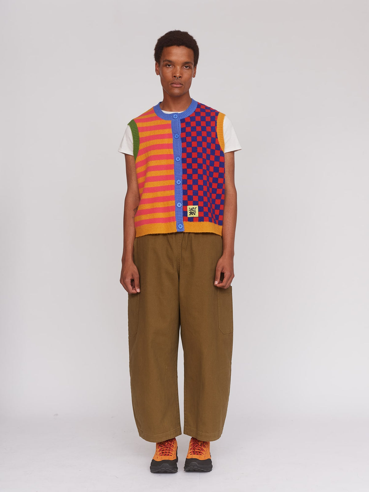 model:Fiki wears size L and is 6’3”