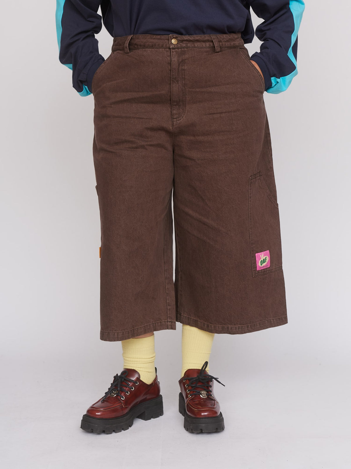 model:Zaynab wears size 38 and is 5’8”, collection-curve