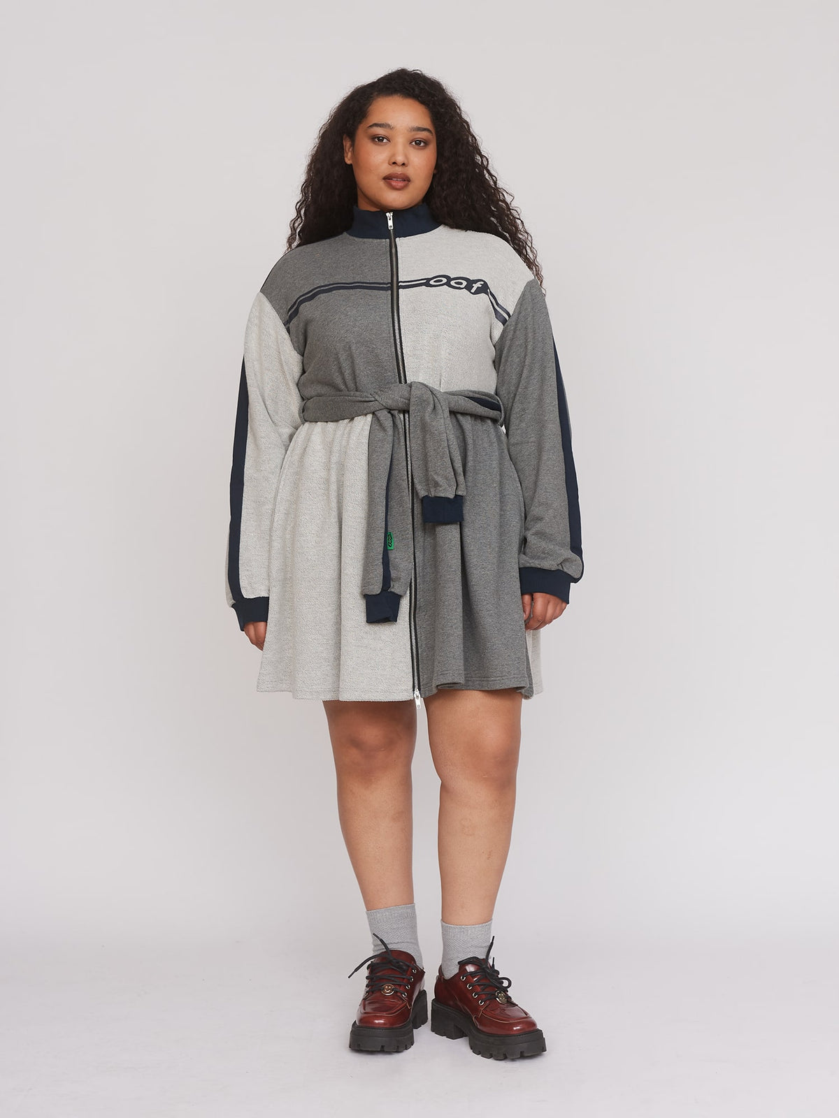collection-curve, model:Zaynab wears size XXL and is 5’8”