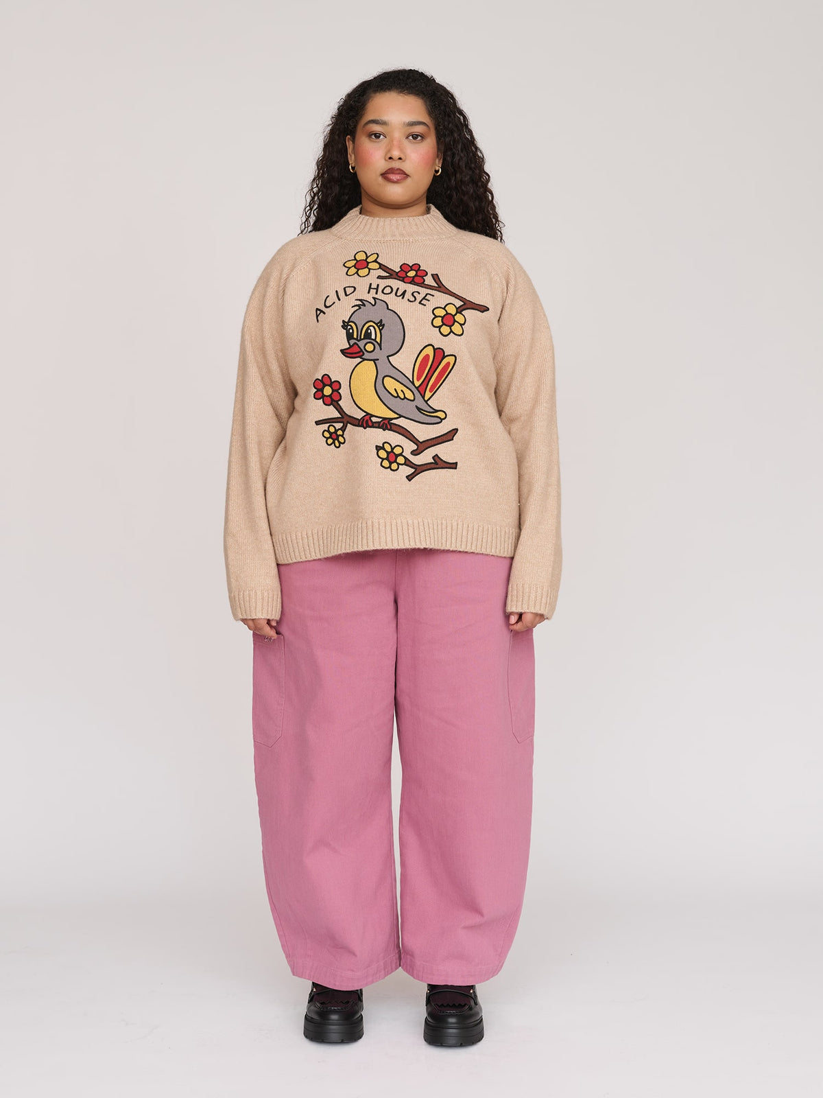 model:Zaynab wears size XXL and is 5’8”