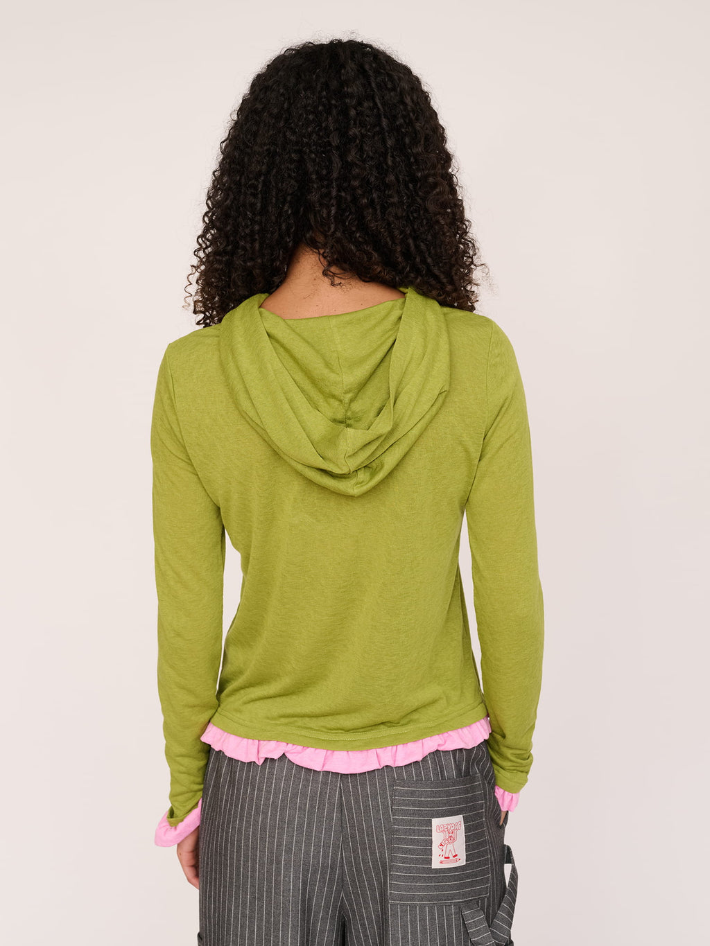 model:Furra wears size 8 and is 5’10”