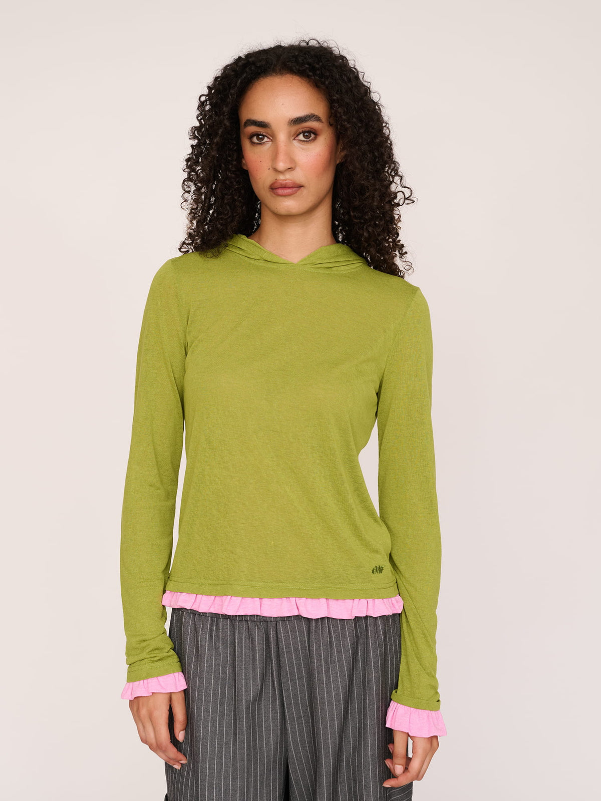  model:Furra wears size 8 and is 5’10”