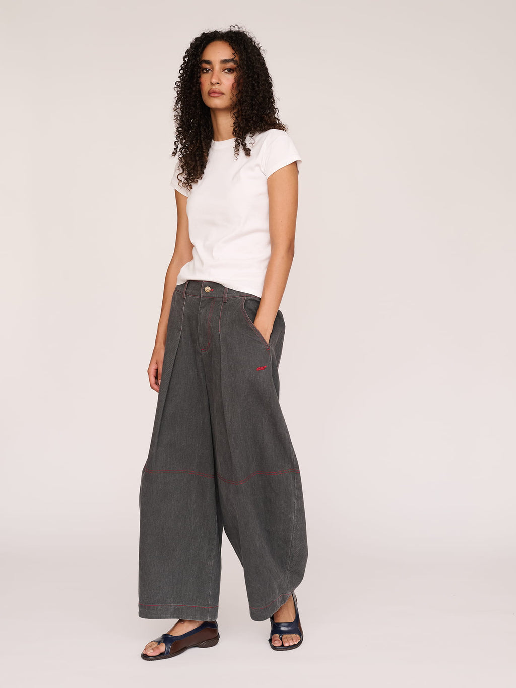 Penny Contrast Stitch Pleated Trousers
