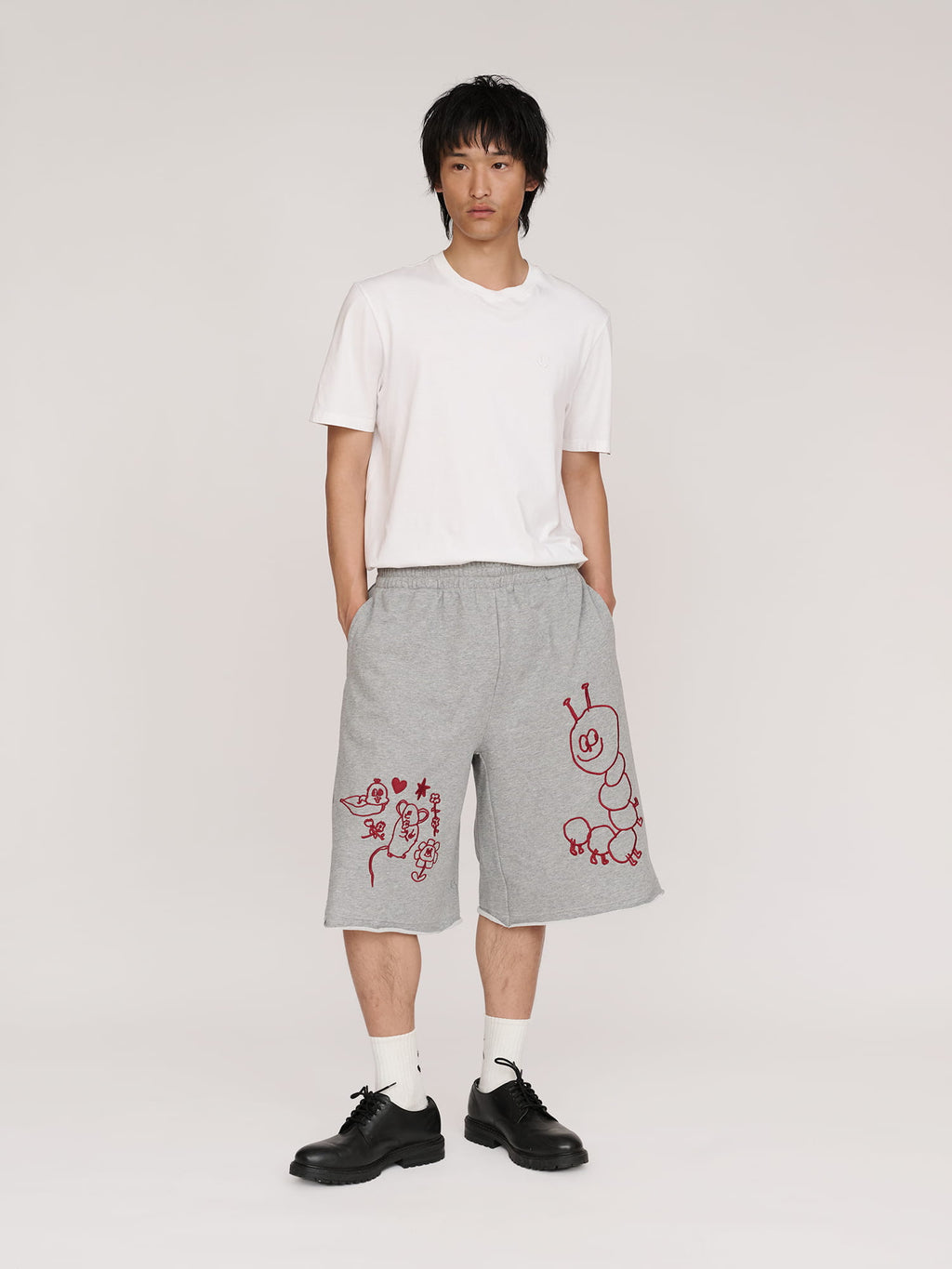 model:Quinuo wears size W26 and is 6’0”