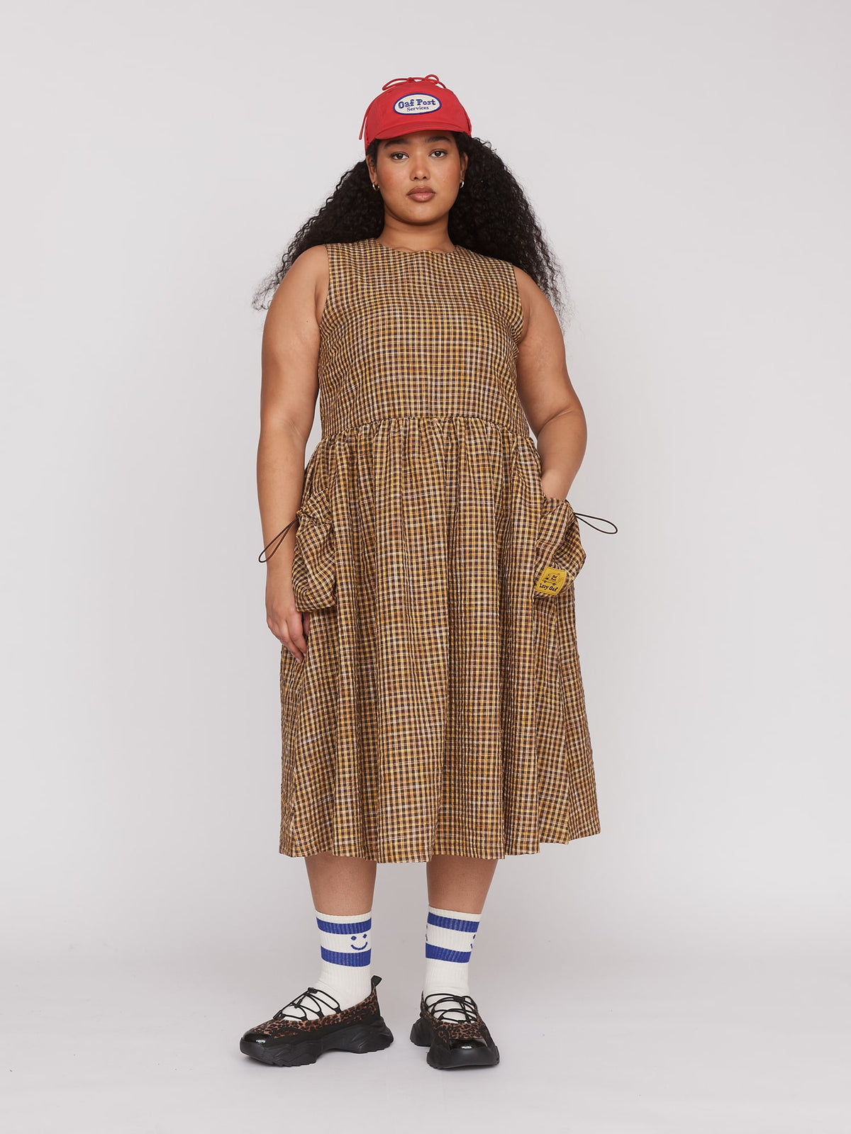model:Zaynab wears size XXL and is 5’8”, collection-curve