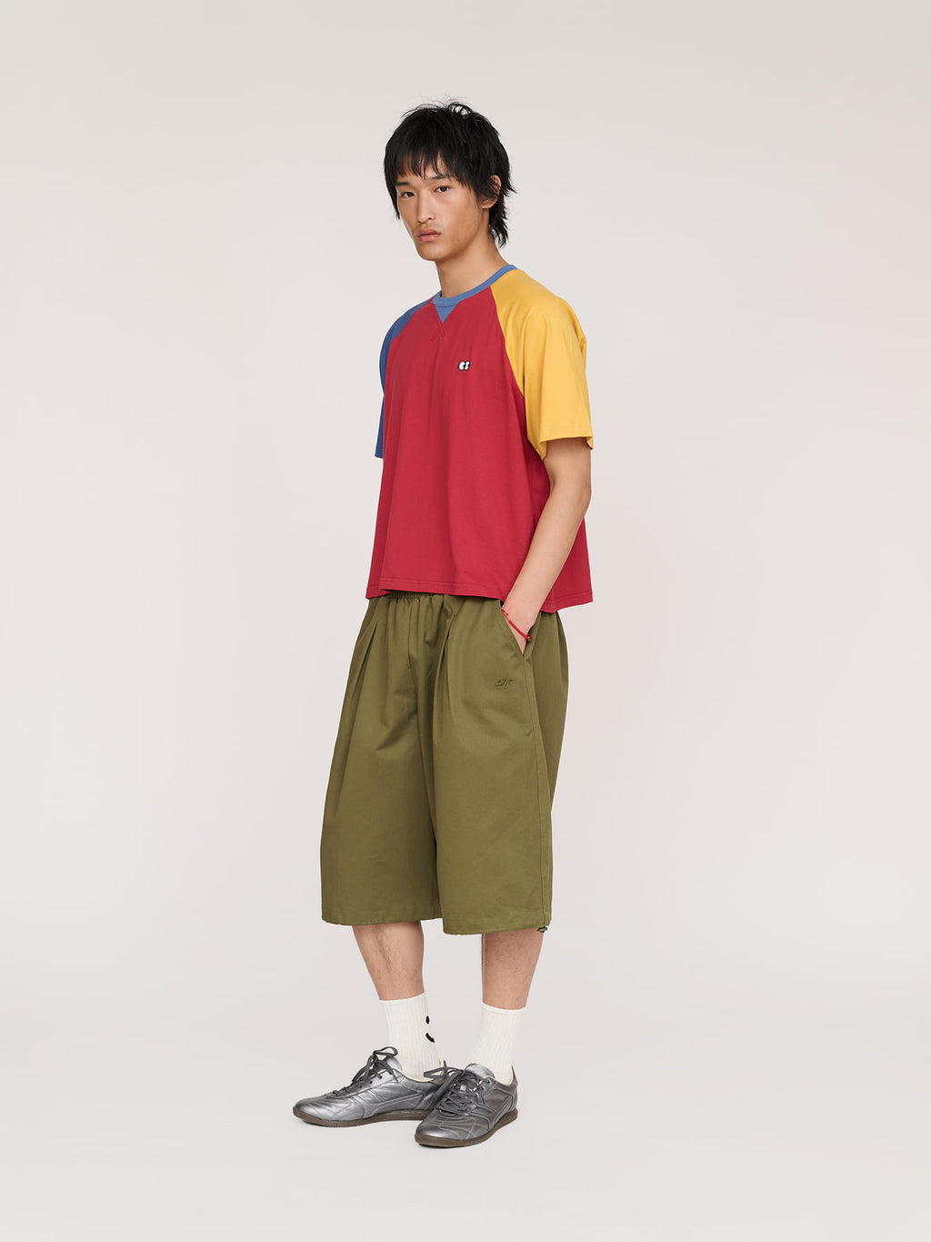 model:Quinuo wears size L and is 6’0”