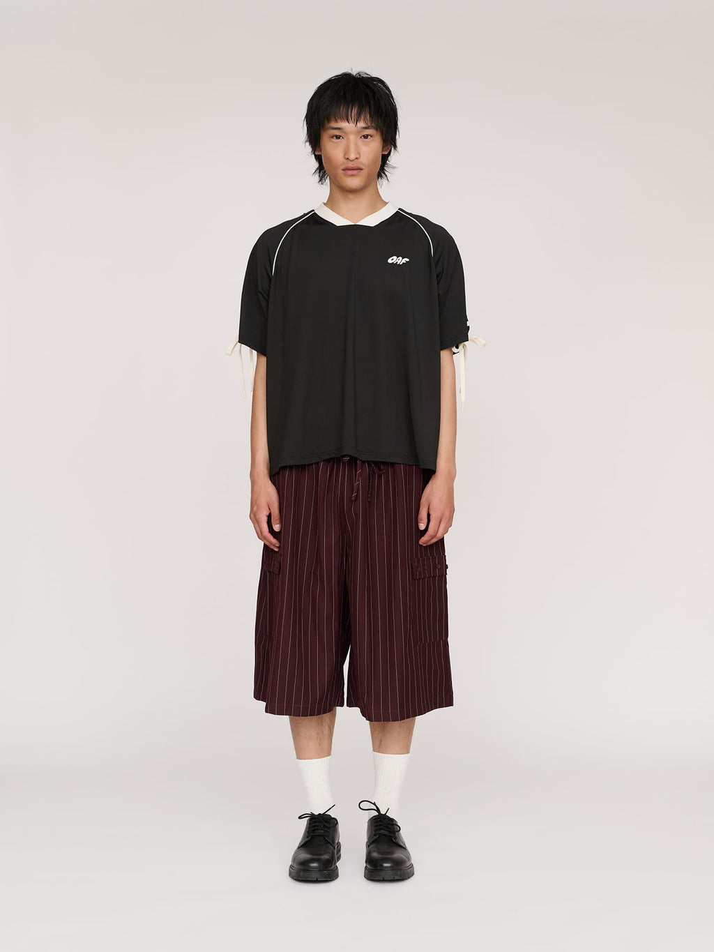 model:Quinuo wears size L and is 6’0”,
